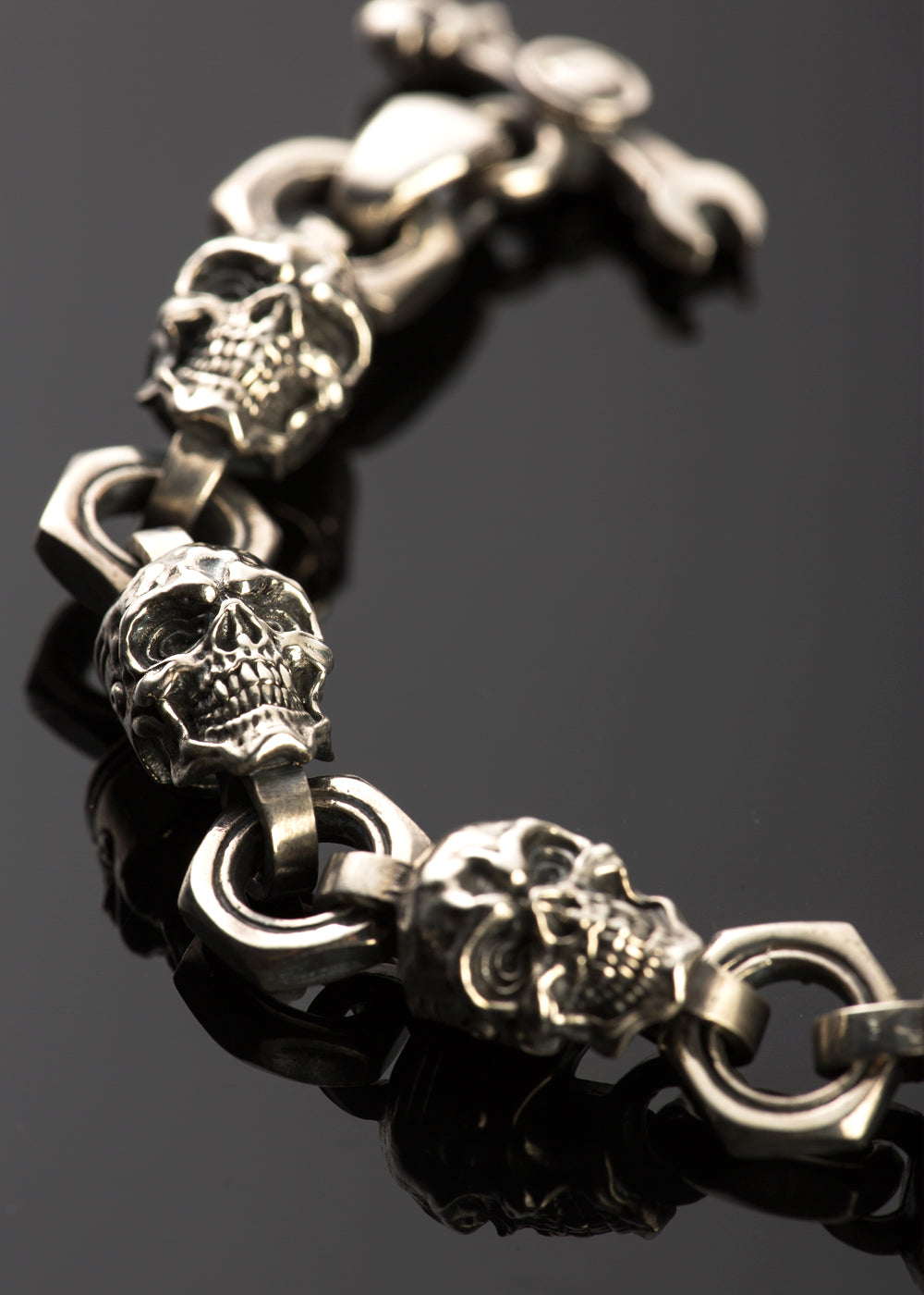 Skull L Type Bracelet | Let's Ride Collection - 2 Abnormal Sides